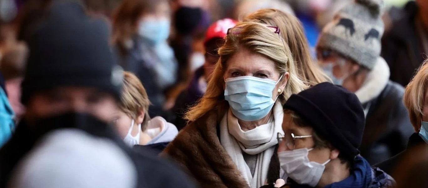 Τέλος στην υποχρεωτική χρήση μάσκας για τη Γαλλία